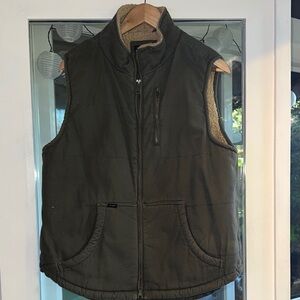 Lee Men's Dark Green Quilted Vest